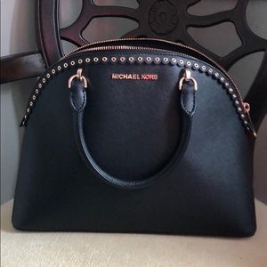 Beautiful Michael Kors satchel